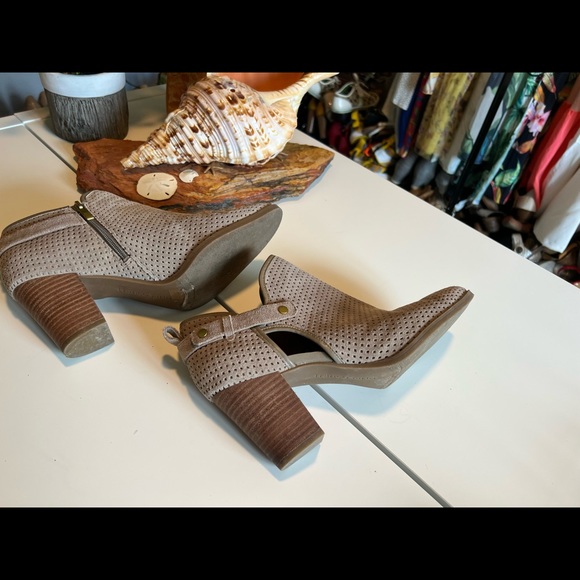 Franco Sarto boots 🥾 - Picture 5 of 10